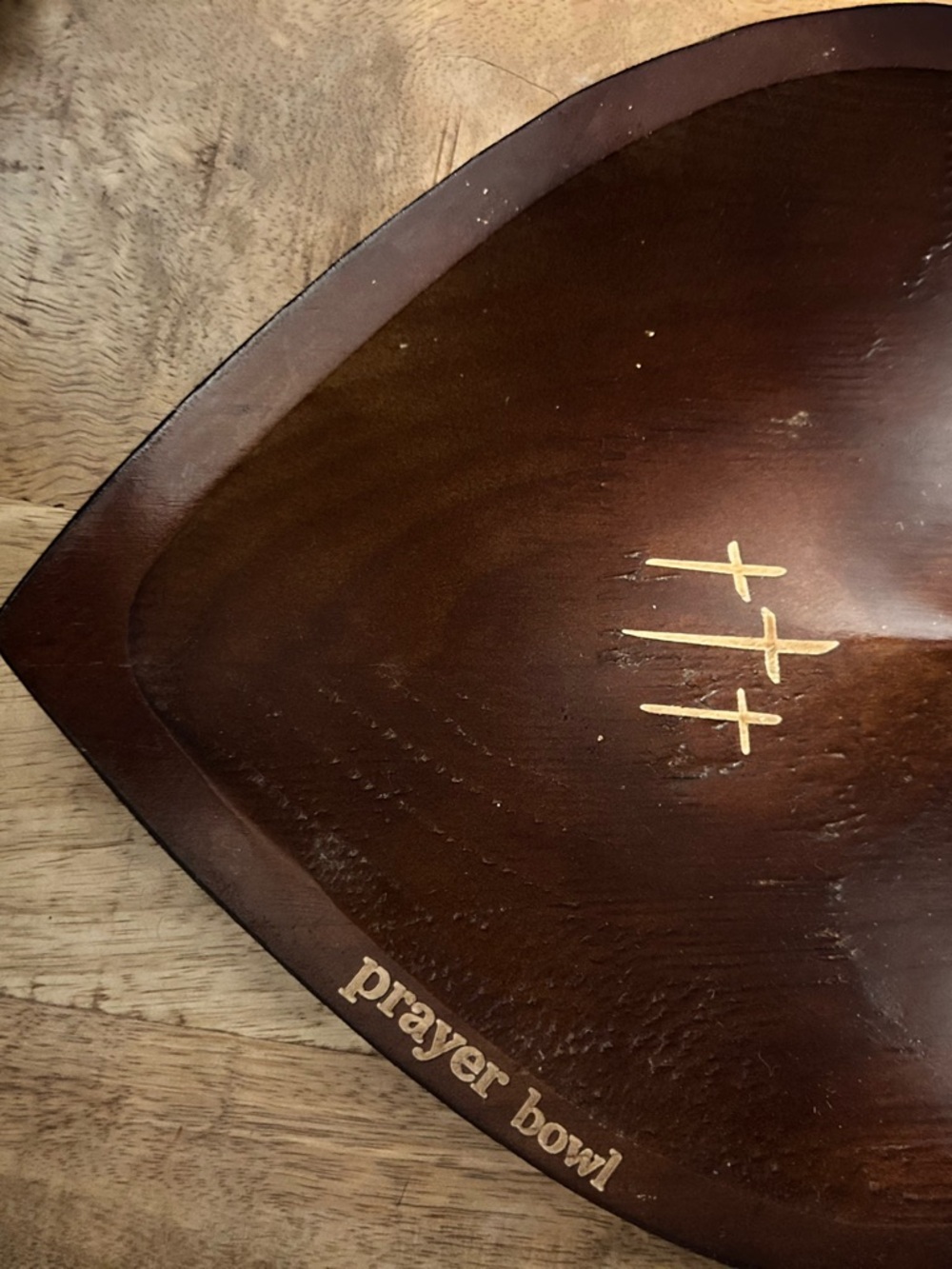 NWT Heart Shaped Wooden Prayer Bowl with Cards - Three Crosses Engraved
